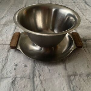 Vintage pewter sauce bowl with handles 6x6